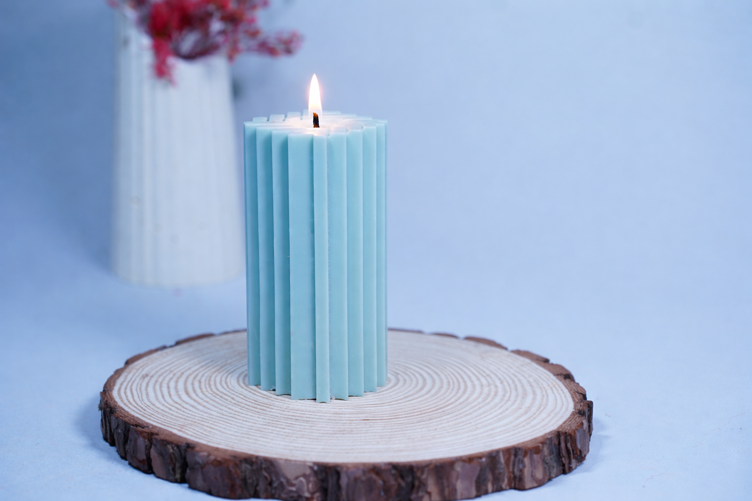 tasvii-ribbed-soy-wax-pillar-candle-teal